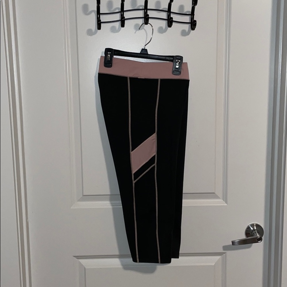 💖 BCG cropped leggings